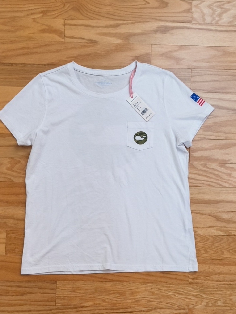 Vineyard Vines Ladies Short-Sleeve Camo Whale Dot Tee Size L NWT